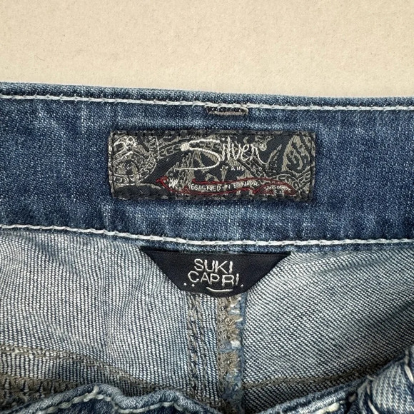 Silver Suki Capri Jeans Womens Size 29 Straight Leg Medium Wash Stretch Denim - Picture 3 of 12